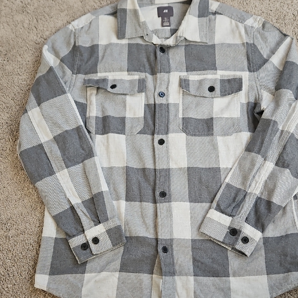 Men's‎ Gray Checkered Flannel Shirt